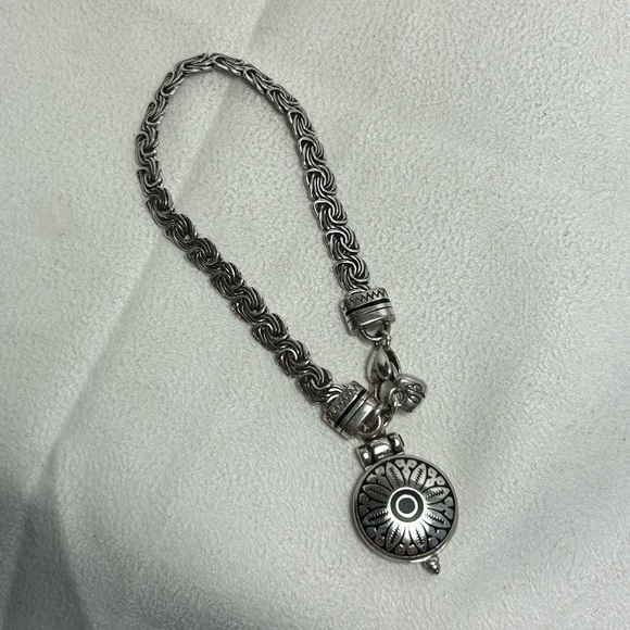 Brighton Locket Charm Bracelet Silver Plated Vintage 8" - Picture 4 of 9